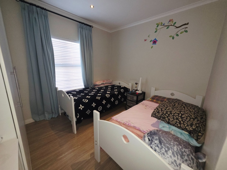 3 Bedroom Property for Sale in Parklands North Western Cape